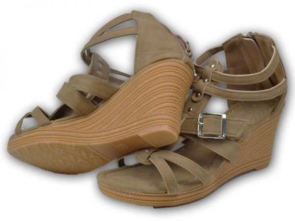Damen Sandalen NEU Keilabsatz mit Nieten Plateau Schuhe Sandaletten 2582y